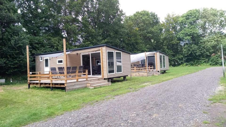 Chalet 2 Landgoedcamping Nienoord In Leek Экстерьер фото